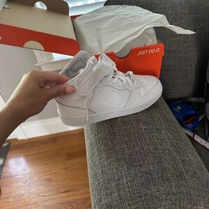 Nike NEW Court Borough Mid 2 (GS)